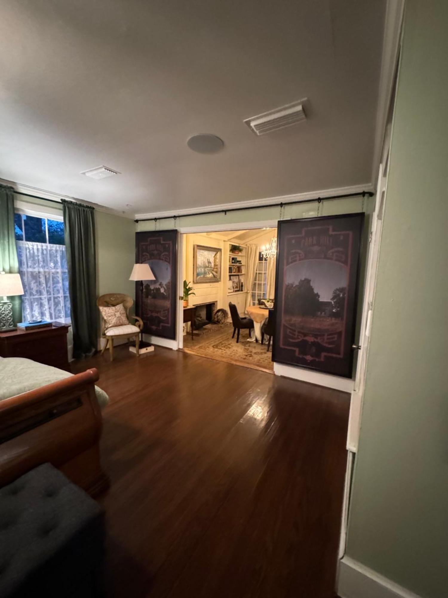 Deluxe King Studio